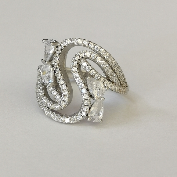 New, sterling silver cz cocktail ring size 6.5 - Picture 6 of 8